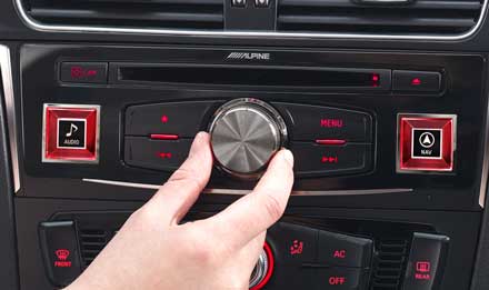 Audi Q5 - X703D-Q5: Alpine Control Panel